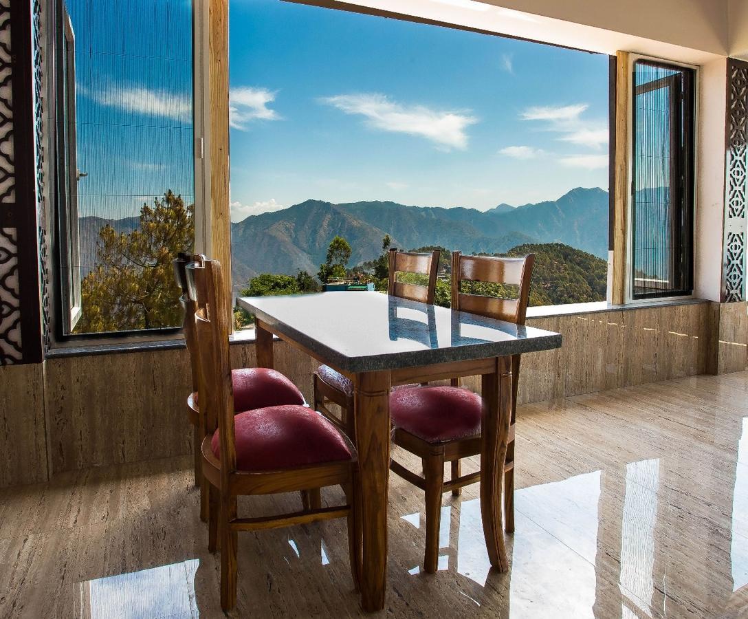 The Alpine Resort Lansdowne Bagian luar foto