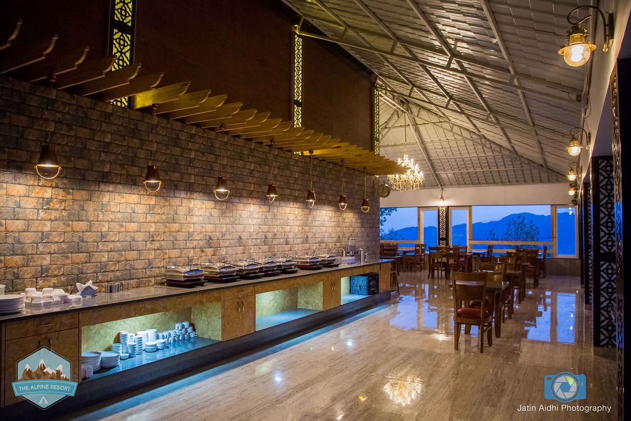 The Alpine Resort Lansdowne Bagian luar foto